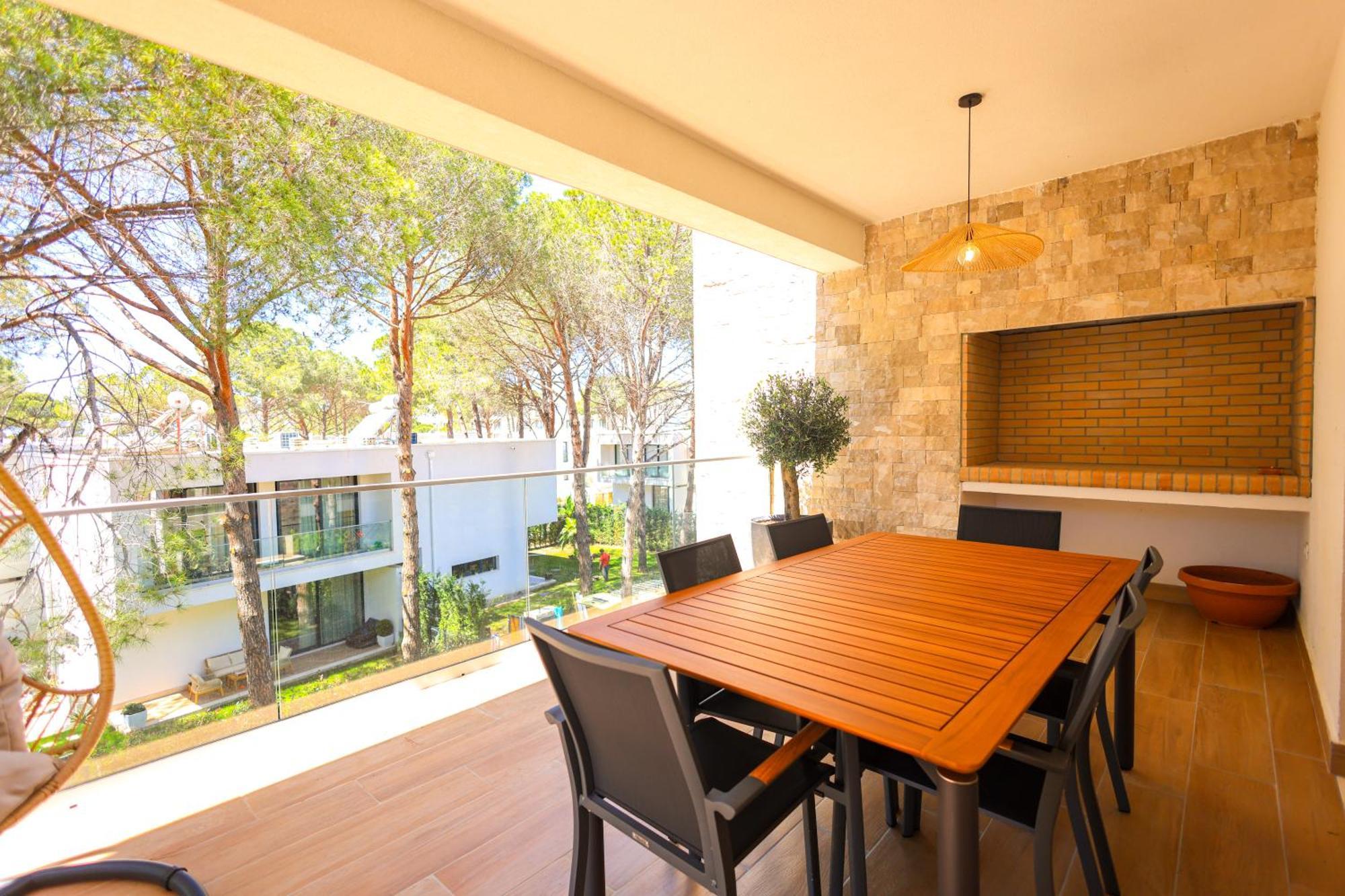 Sanpietro Vacation Apartments Durres Exterior photo